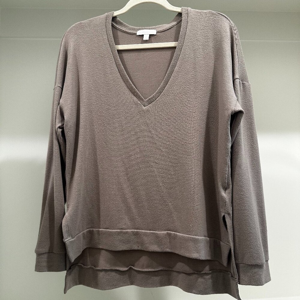 Beyond Yoga Cozy V-Neck Pullover - Taupe Brown, Size XS